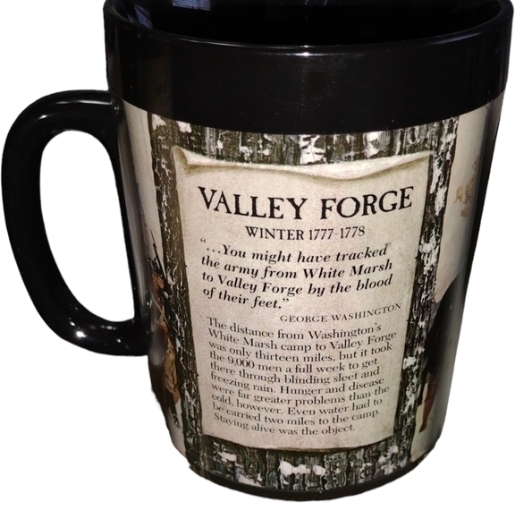 vintage set of 2 historical plastic thermo- serv‎ mugs never used - Picture 6 of 7